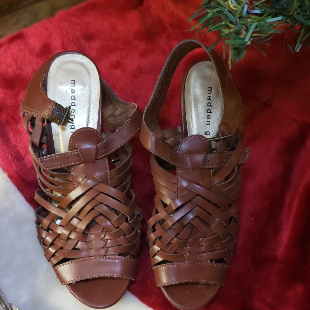 Madden Girl Tan Woven Sandals